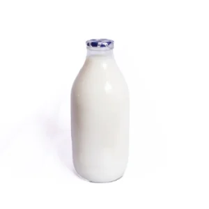 Skimmed Milk Glass 1 Pint